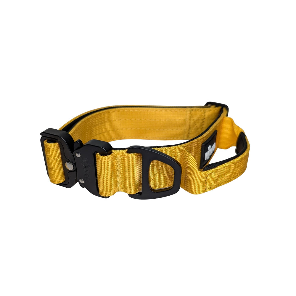 Taktisches Nylon Halsband mit Griff in Gelb, robust, wetterbeständig, ideal für aktive Hunde und Outdoor-Aktivitäten.