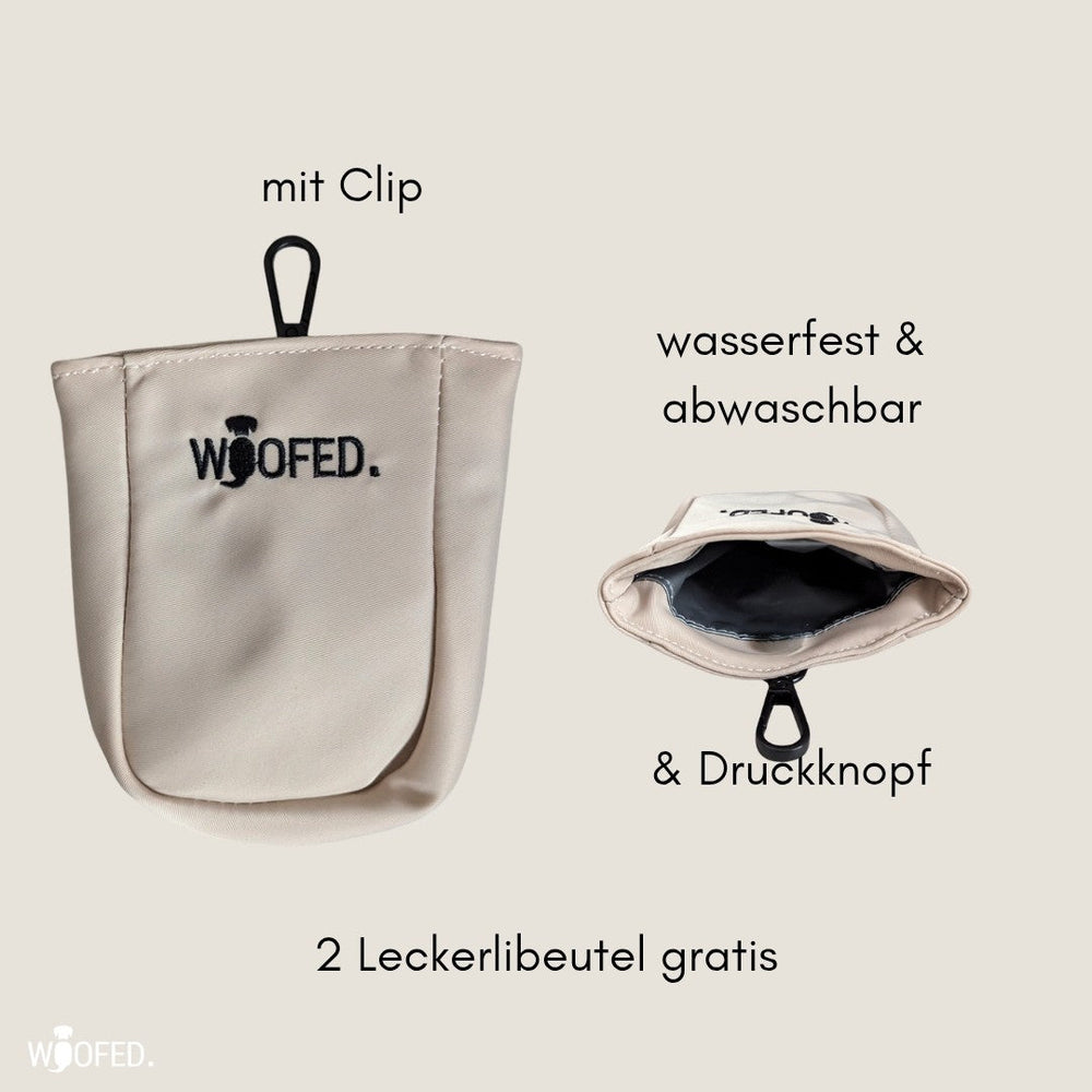 Multifunktionale Gassitasche von WOOFED - hellbeige, wasserfest, abwaschbar, als Bauchtasche oder Schultertasche nutzbar.