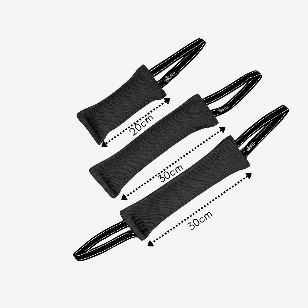 Hundespielzeug Beißwurst in verschiedenen Längen mit stabilen Griffen für Hunde, ideal für Spiel und Training.