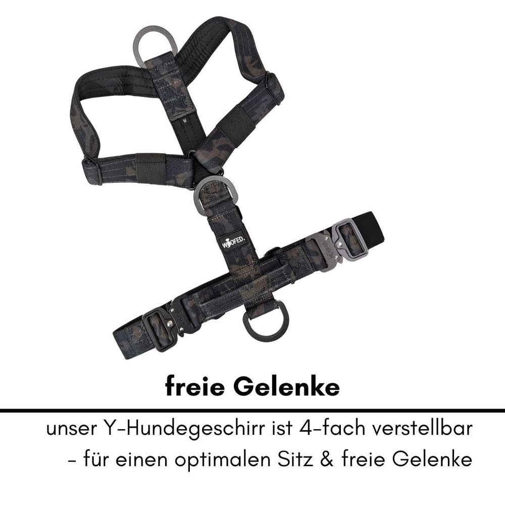 Verstellbares Y-Hundegeschirr im Camouflage-Muster für optimalen Sitz und Bewegungsfreiheit. Ideal für aktive Hunde.