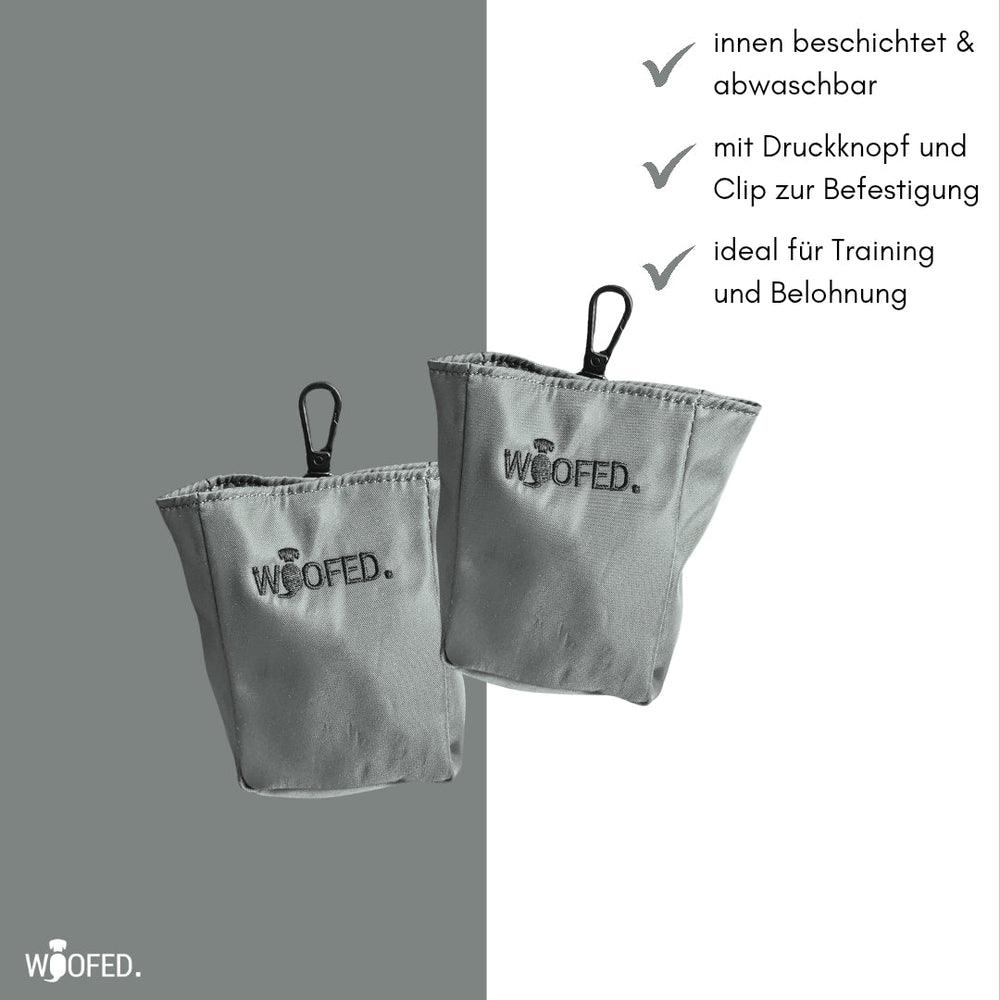 Leckerlibeutel von WOOFED in Grau, ideal für Gassirunden, mit Druckknopf und Clip zur Befestigung. Hygienisch und stylisch.