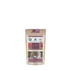 Packung mit Trockenfutter für Welpen von Lakefields, aus kraftpapier, mit "SUPER FOOD" Aufdruck und Illustrationen.