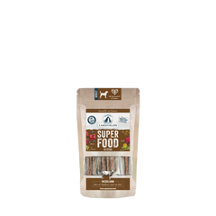 Packung mit Lakfields Superfood Sticks für Hunde mit Lammgeschmack in brauner Verpackung.