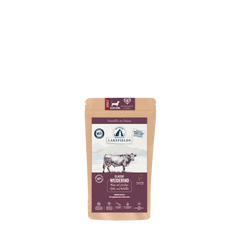 Verpackung von Lakefields Trockenfutter für Hunde mit Rind, lila Beschriftung auf Kraftpapier. Ideal für adulte Mini-Hunde.